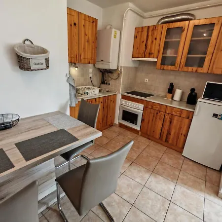 White شقة Kecskemét