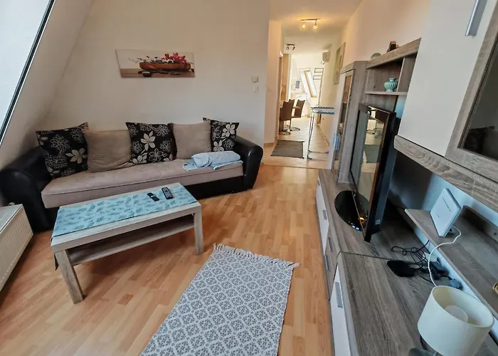 White 凯奇凯梅特